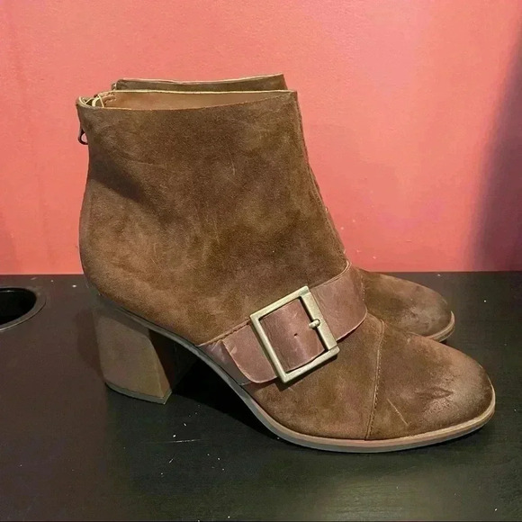Korks Denoon Buckle Booties - Picture 4 of 10